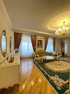 Kirayə verilir 3 otaqlı mənzil 150 m²