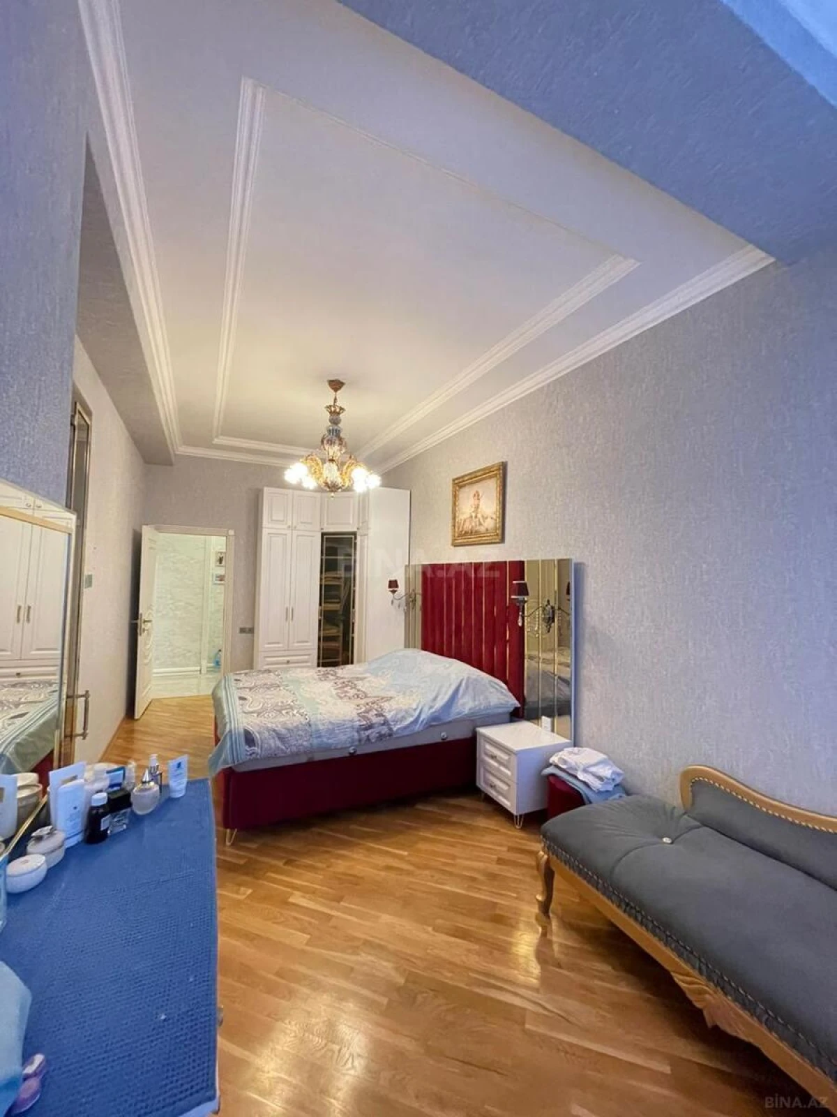 Kirayə verilir 3 otaqlı mənzil 150 m²