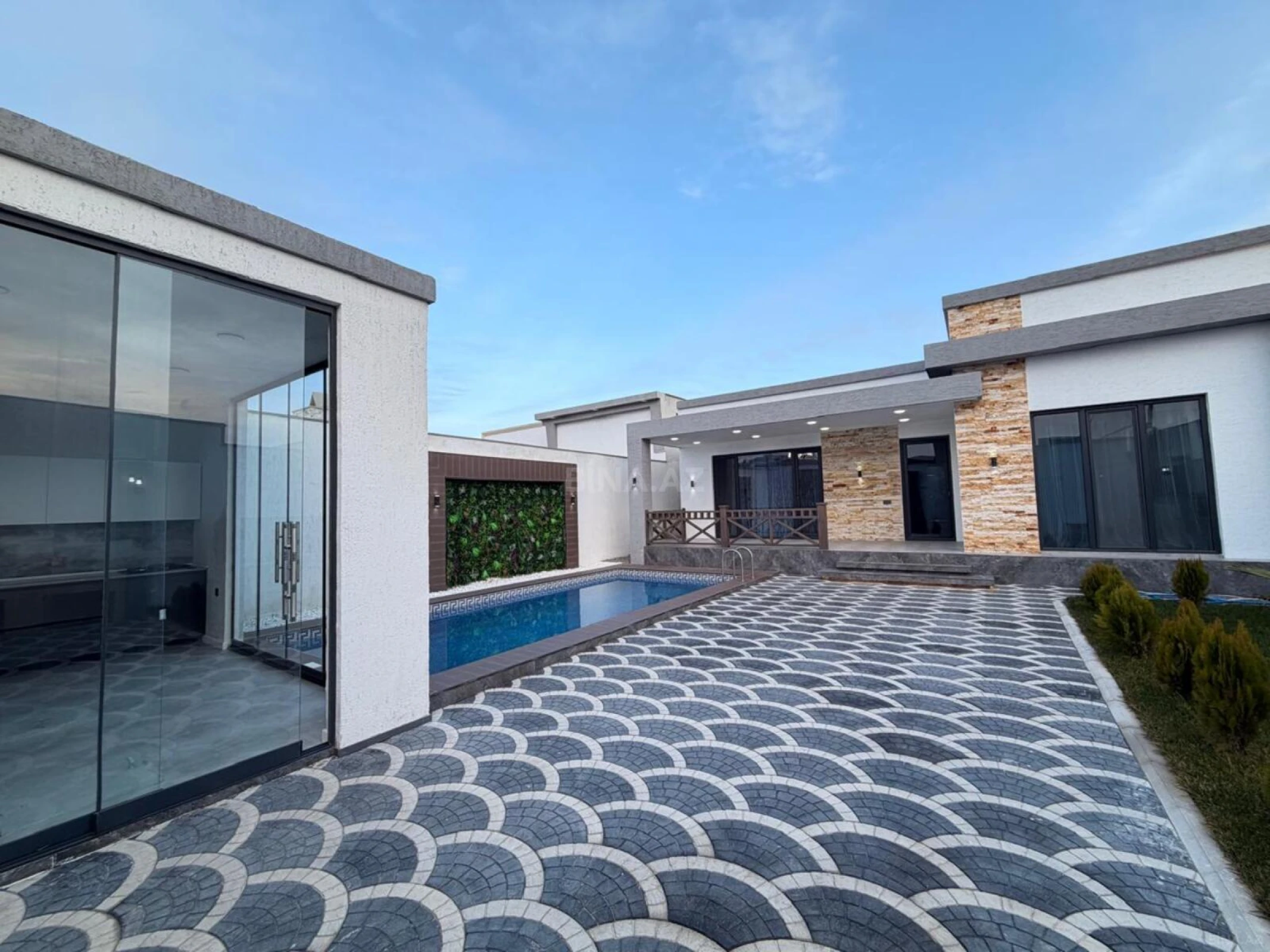 Satılır 4 otaqlı həyət evi 180 m²