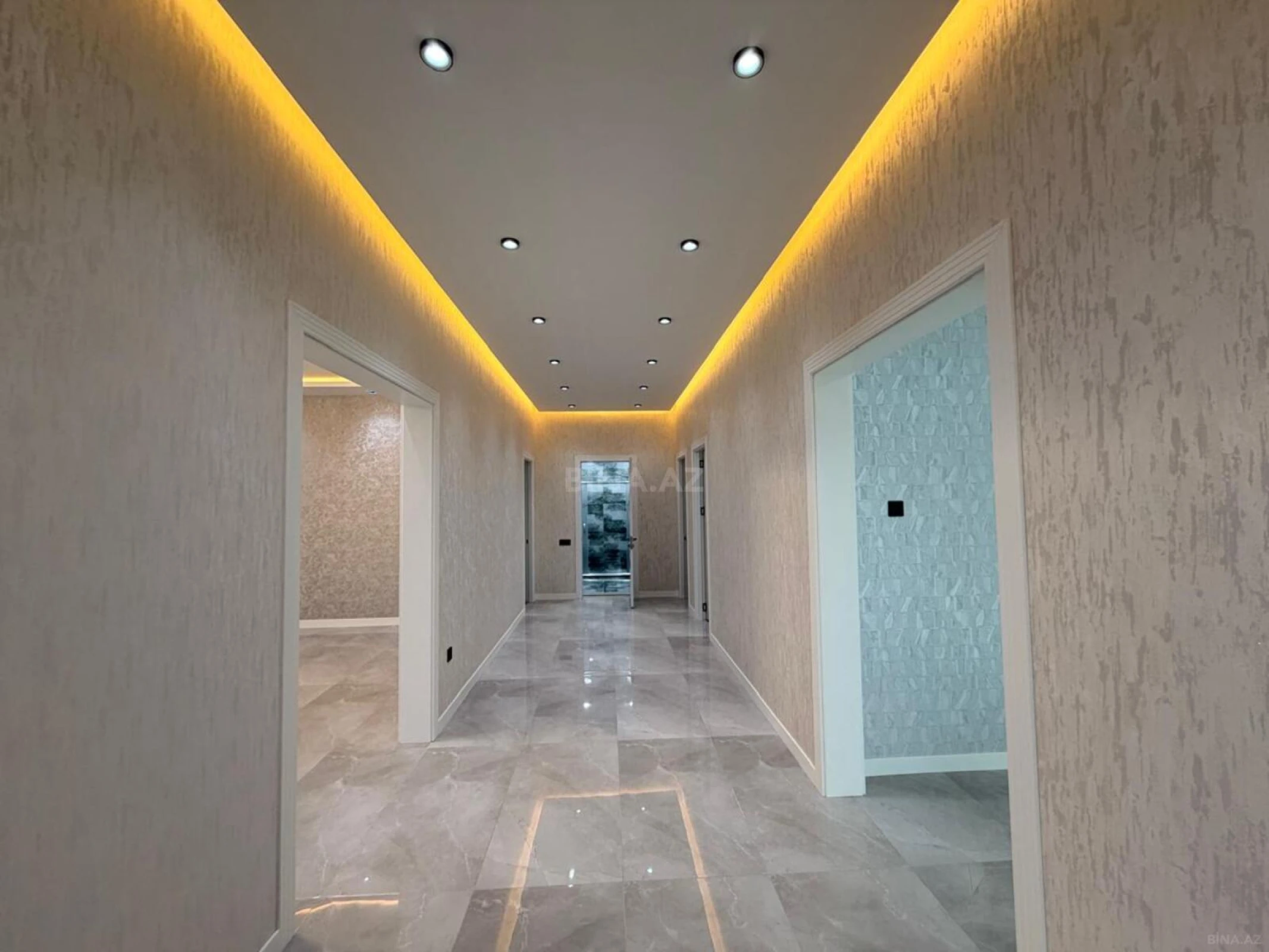 Satılır 4 otaqlı həyət evi 180 m²