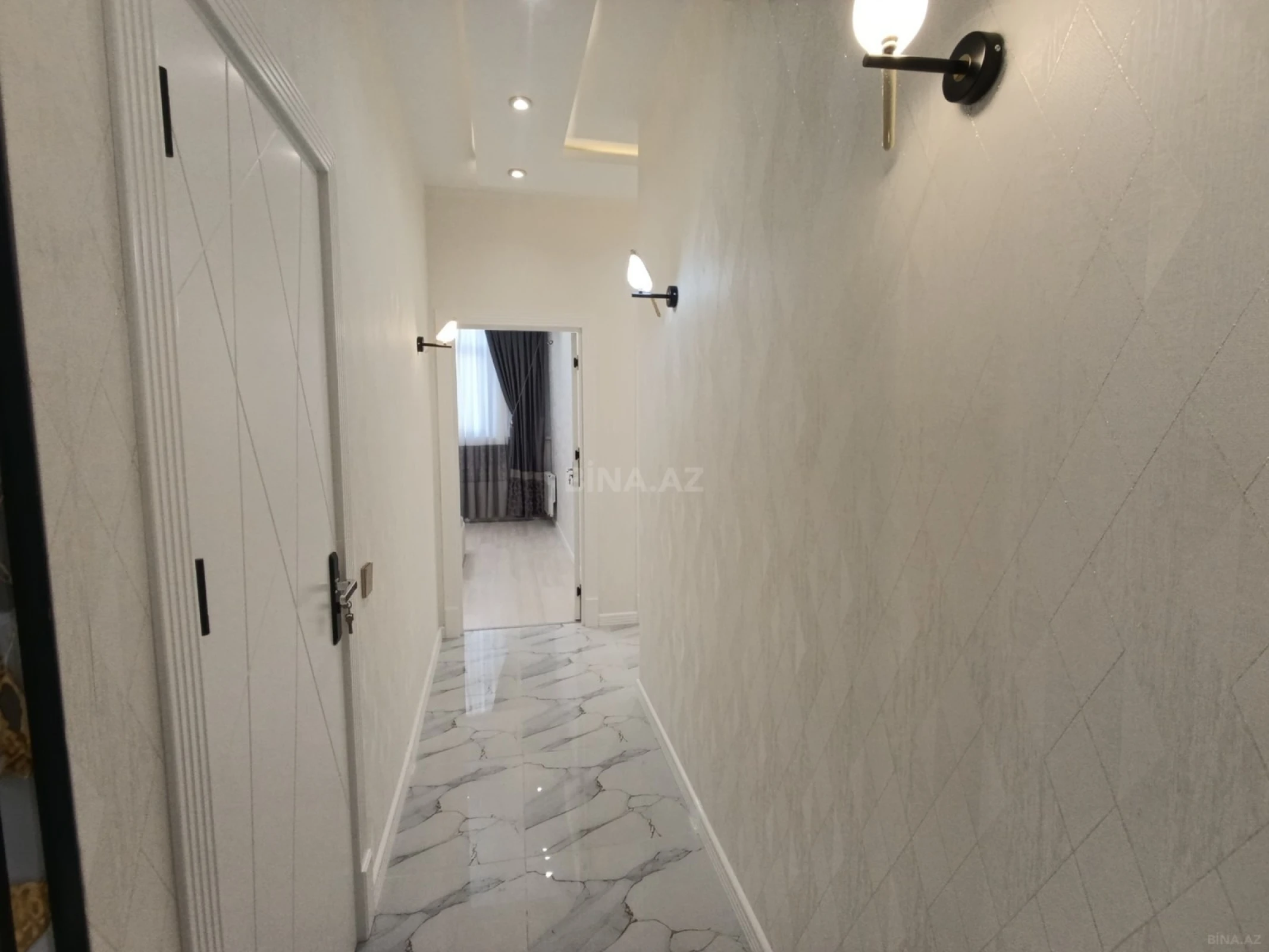 Satılır 2 otaqlı mənzil 55 m²