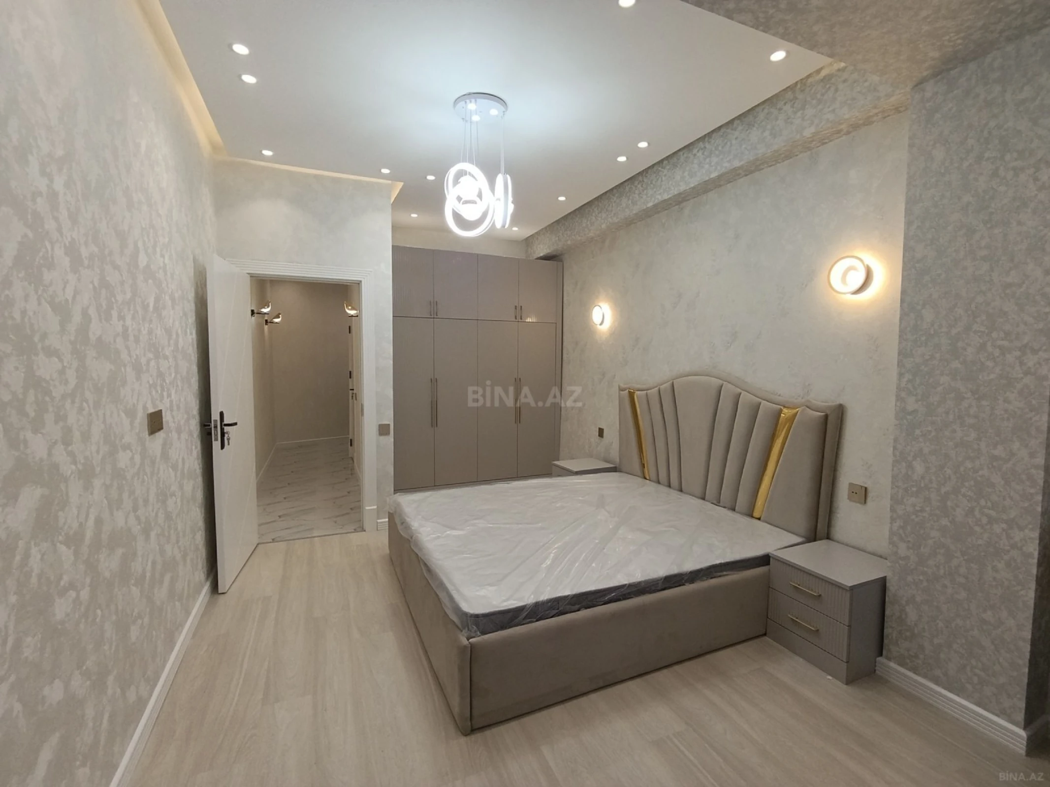 Satılır 2 otaqlı mənzil 55 m²