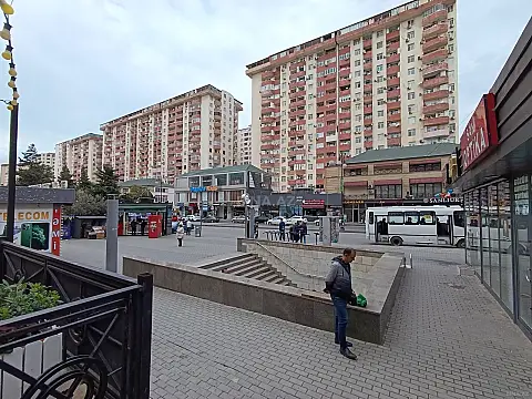 Satılır 2 otaqlı mənzil 55 m² — Bakı, Həzi Aslanov qəs. 2 otaq 55.00 m²