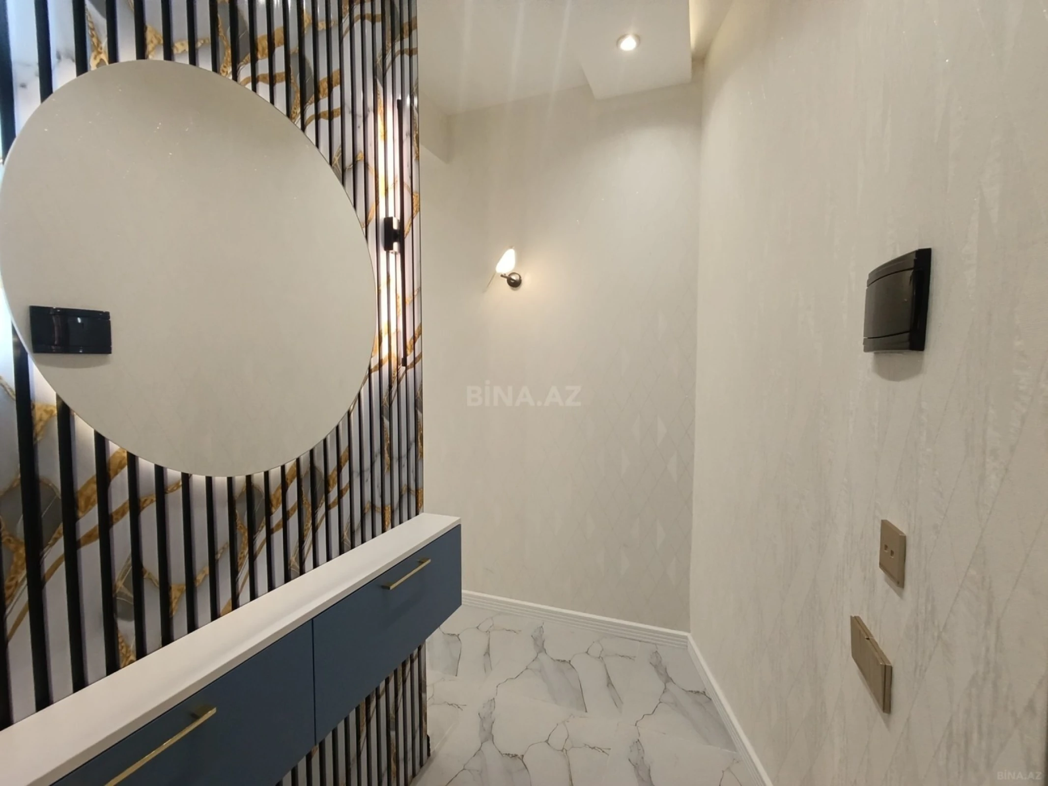 Satılır 2 otaqlı mənzil 55 m²