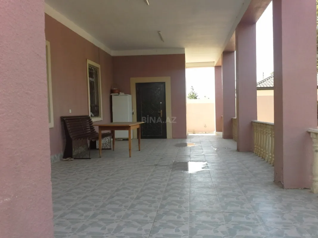 Satılır 6 otaqlı həyət evi 420 m²