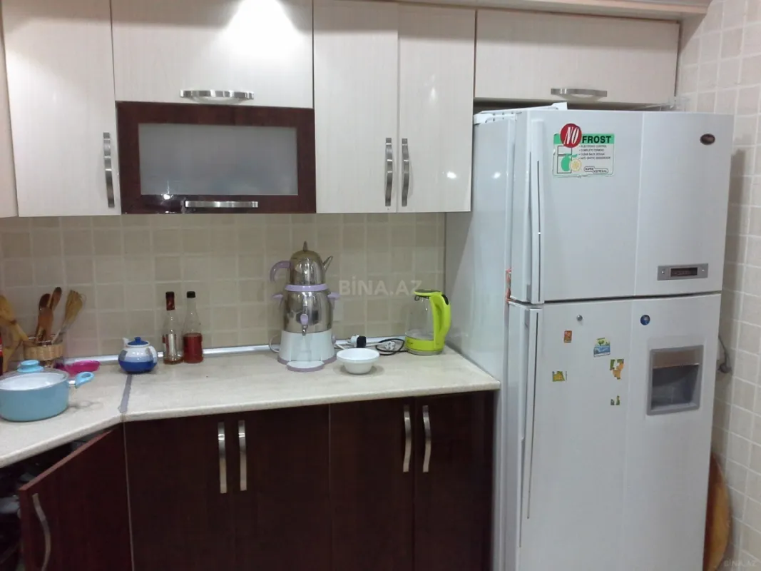 Satılır 6 otaqlı həyət evi 420 m²