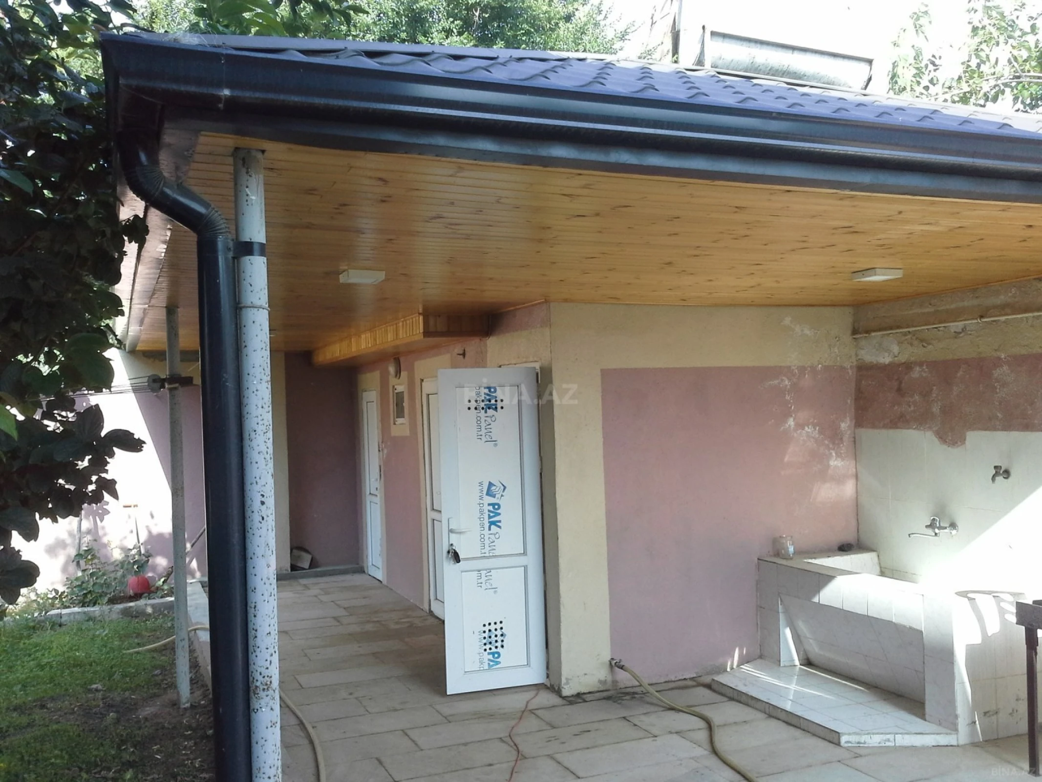 Satılır 6 otaqlı həyət evi 420 m²