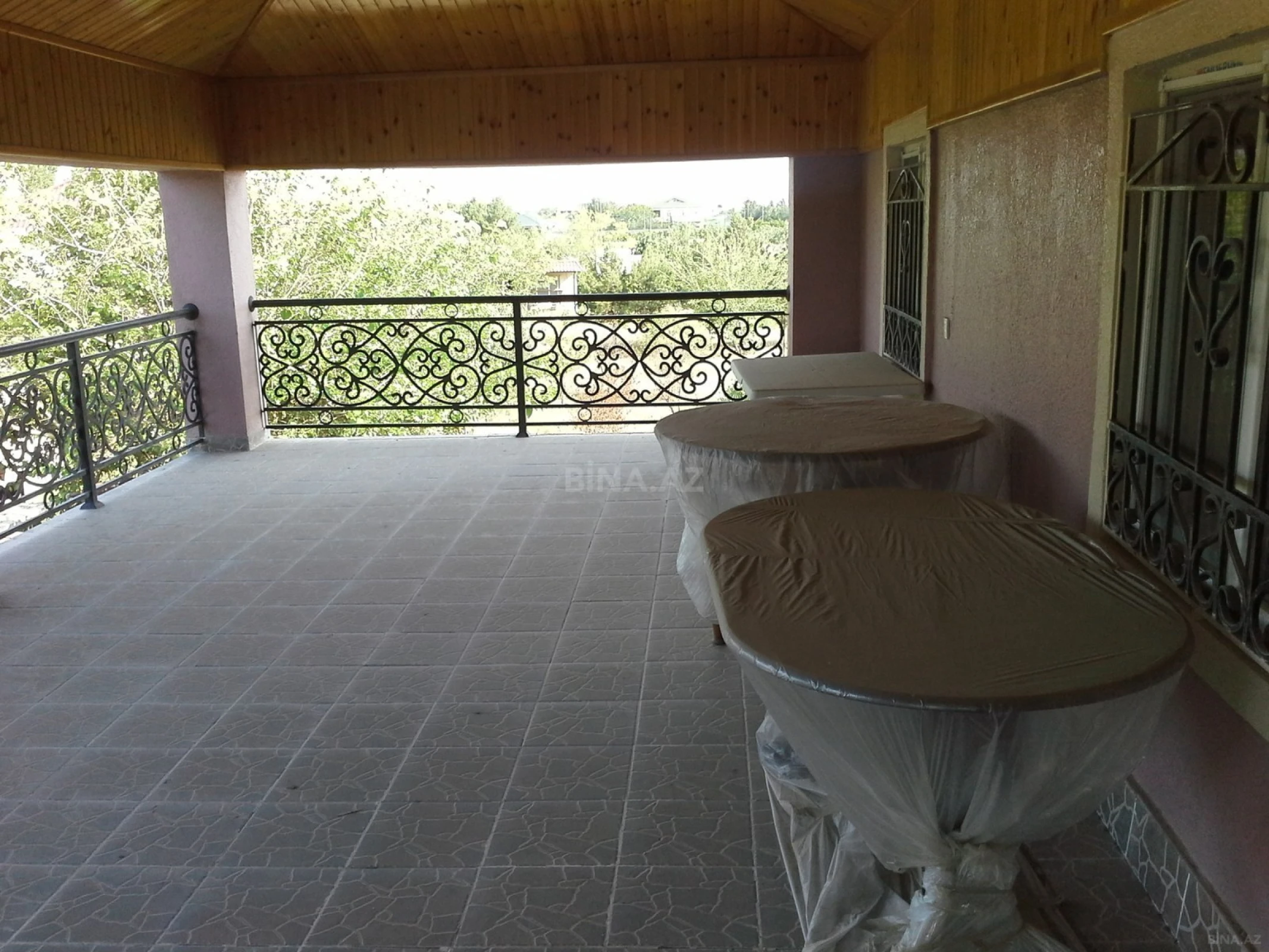 Satılır 6 otaqlı həyət evi 420 m²