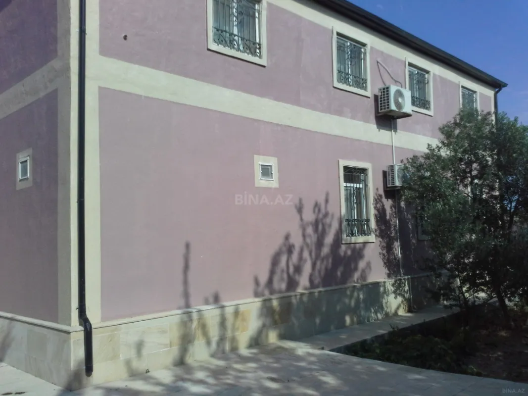 Satılır 6 otaqlı həyət evi 420 m²