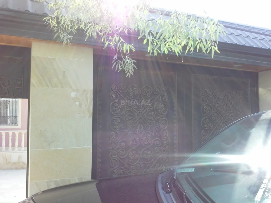 Satılır 6 otaqlı həyət evi 420 m²