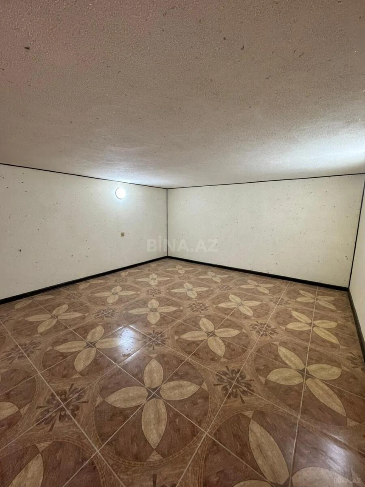 Satılır 6 otaqlı həyət evi 450 m²