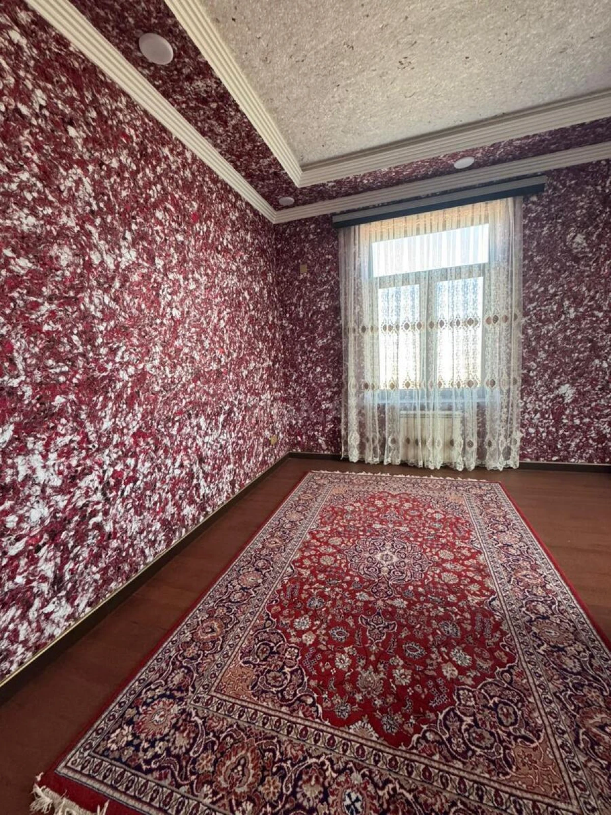 Satılır 6 otaqlı həyət evi 450 m²