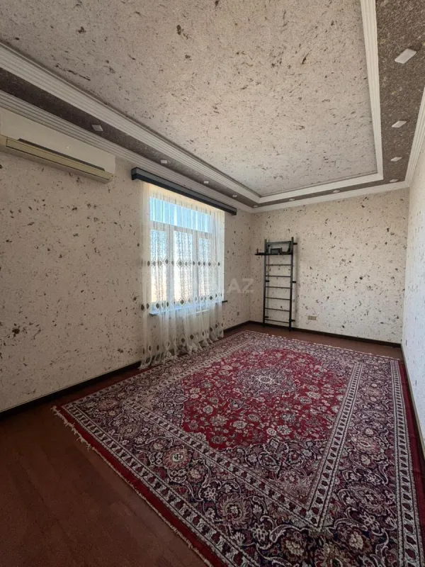 Satılır 6 otaqlı həyət evi 450 m²