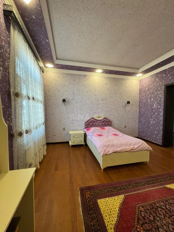 Satılır 6 otaqlı həyət evi 450 m²
