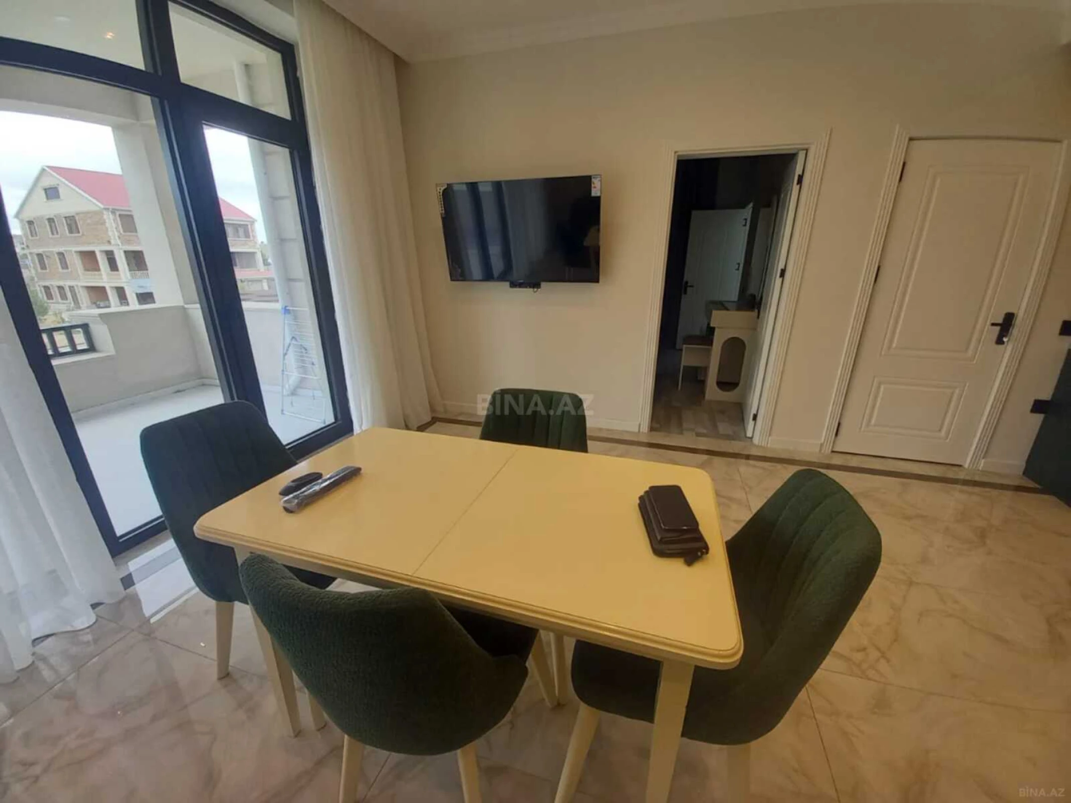Satılır 2 otaqlı mənzil 83.1 m²