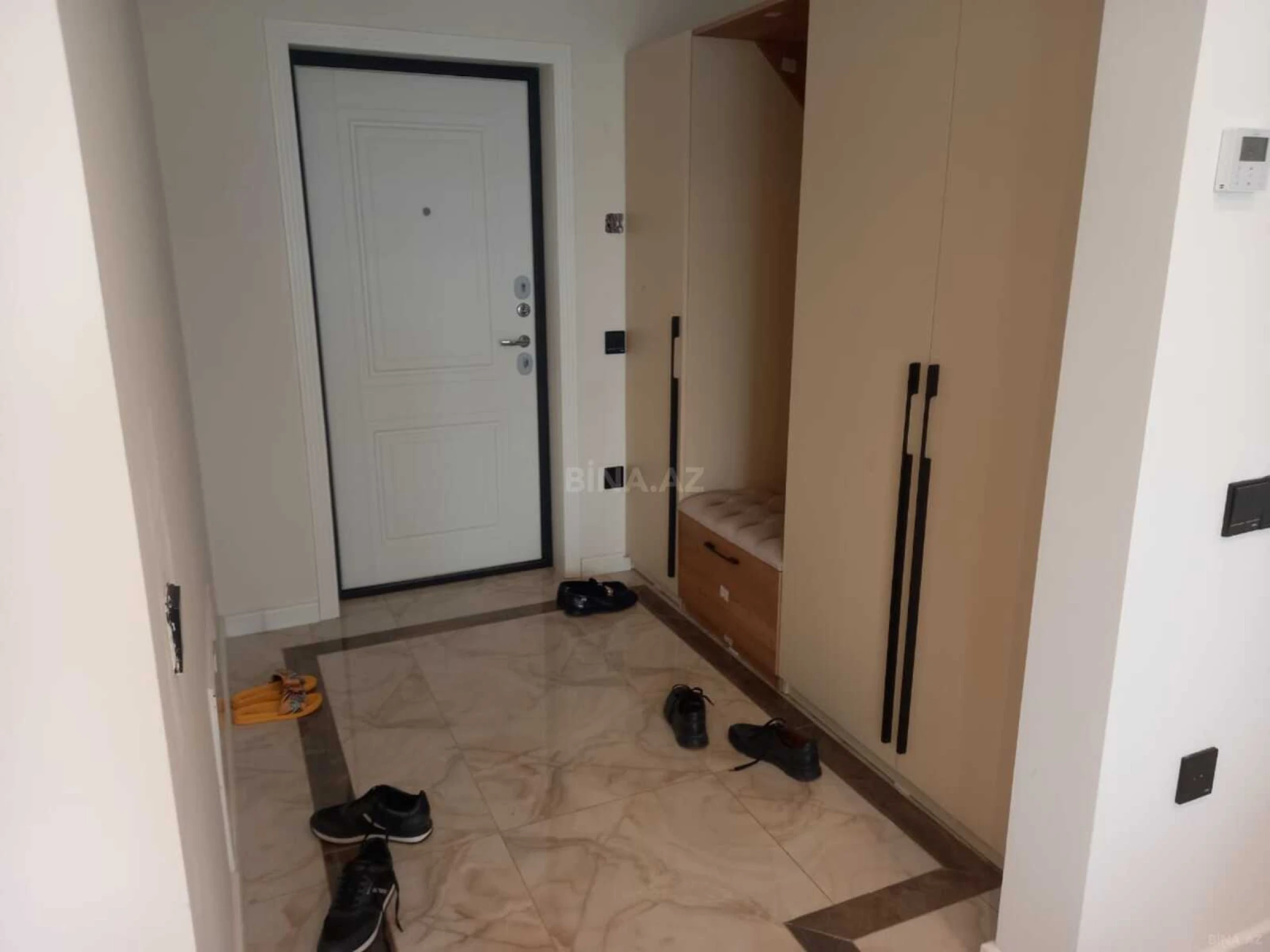 Satılır 2 otaqlı mənzil 83.1 m²