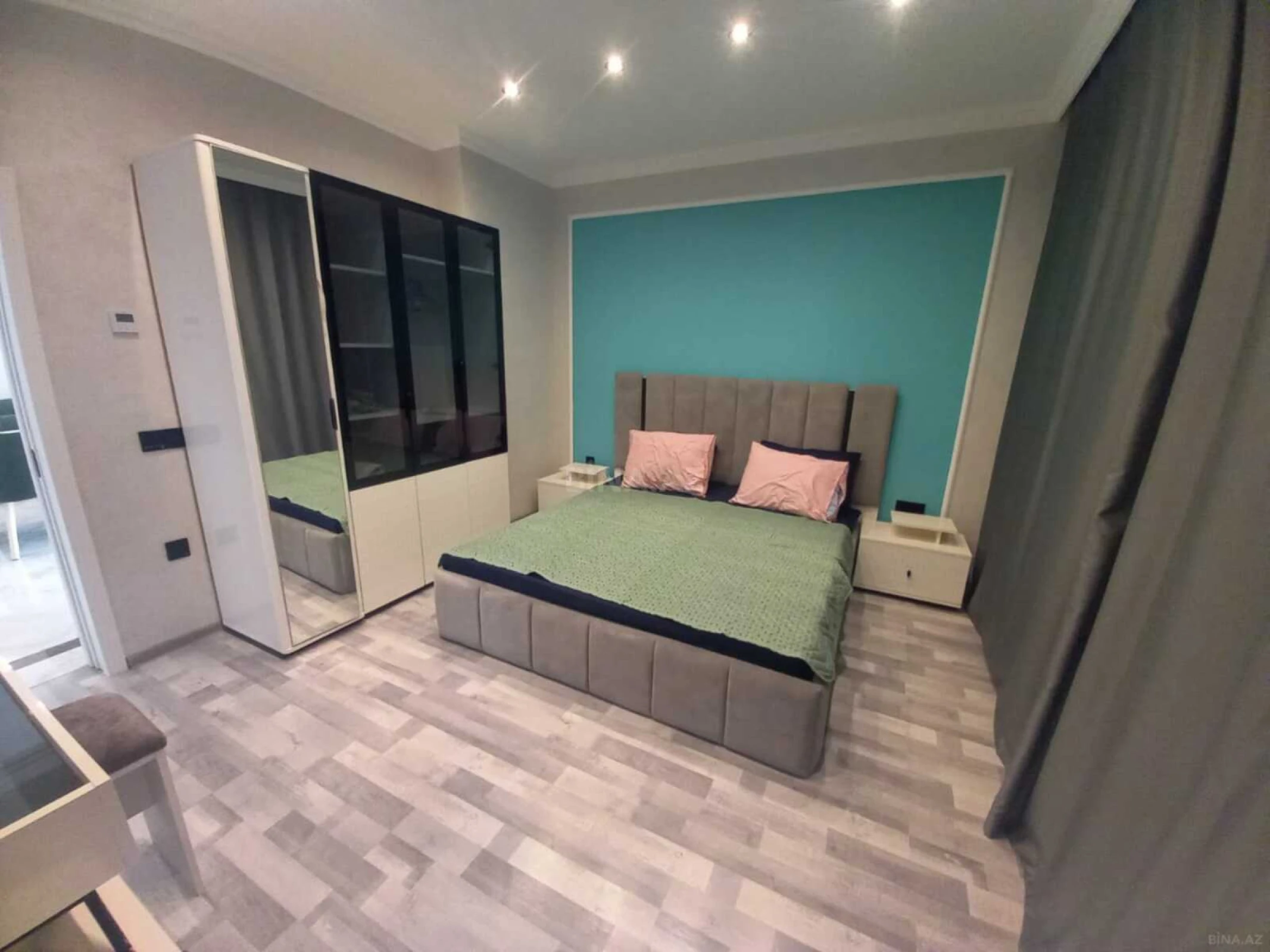 Satılır 2 otaqlı mənzil 83.1 m²