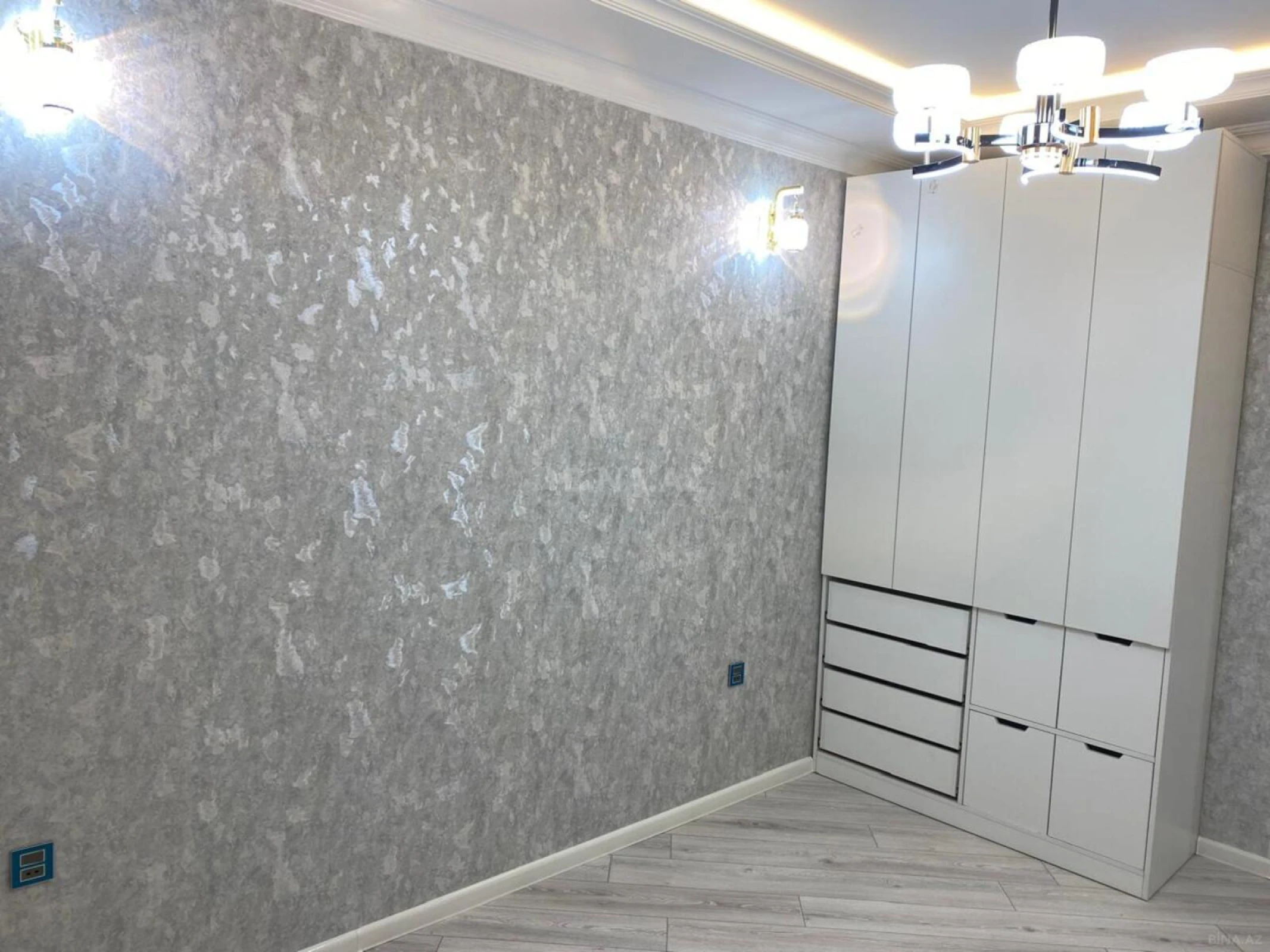 Satılır 3 otaqlı mənzil 85 m²