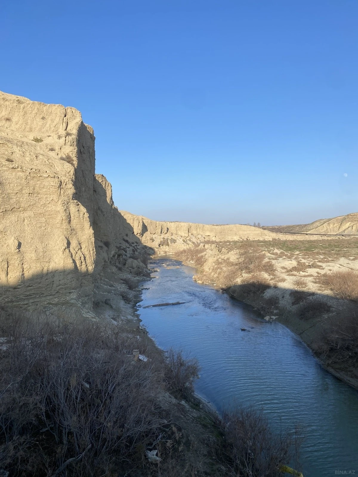 Satılır torpaq sahəsi 1400 m²