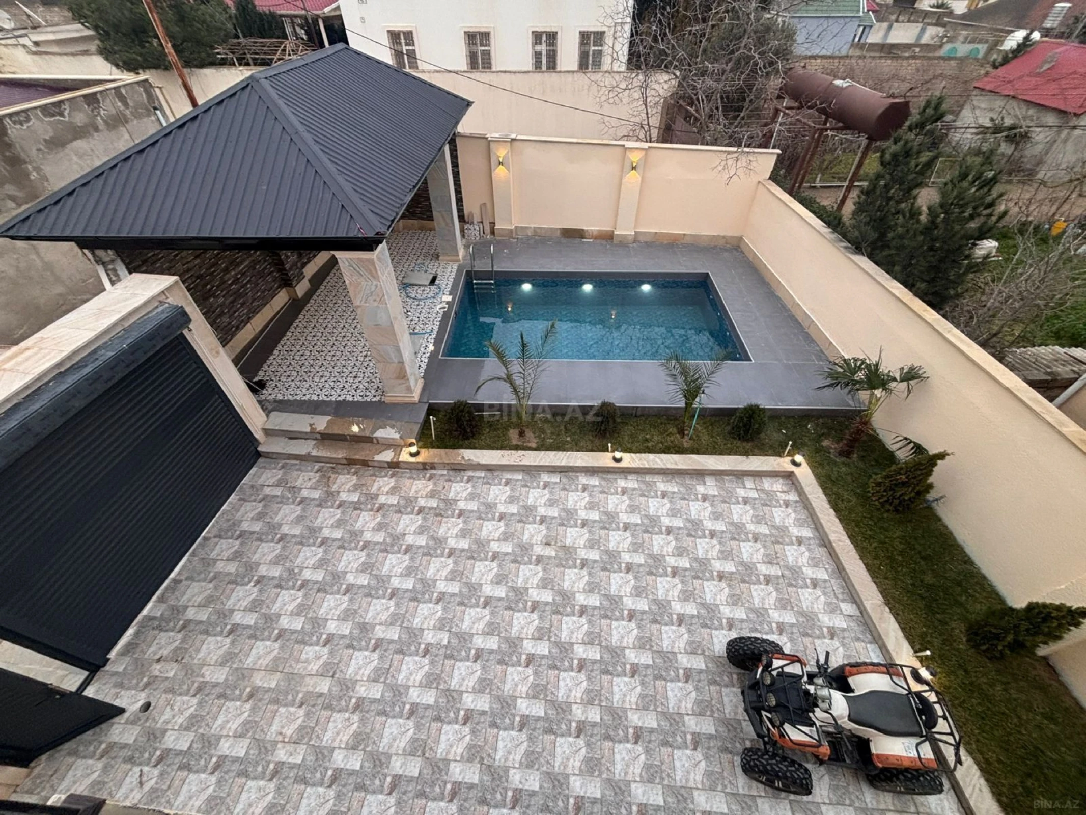 Satılır 4 otaqlı həyət evi 210 m²