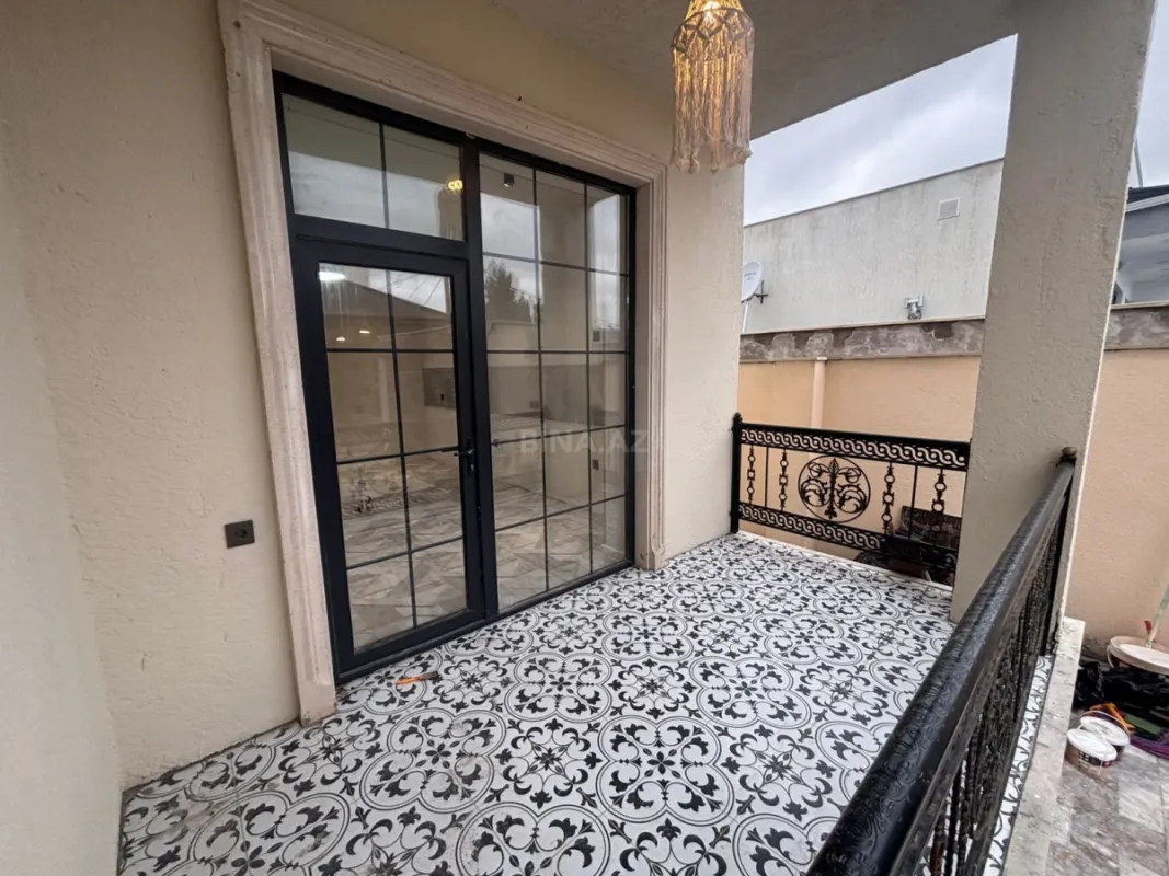 Satılır 4 otaqlı həyət evi 210 m²
