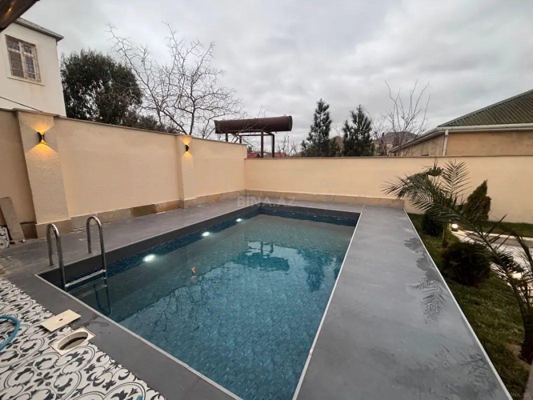 Satılır 4 otaqlı həyət evi 210 m²