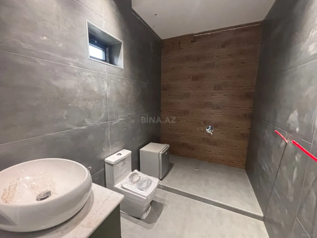Satılır 4 otaqlı həyət evi 210 m²