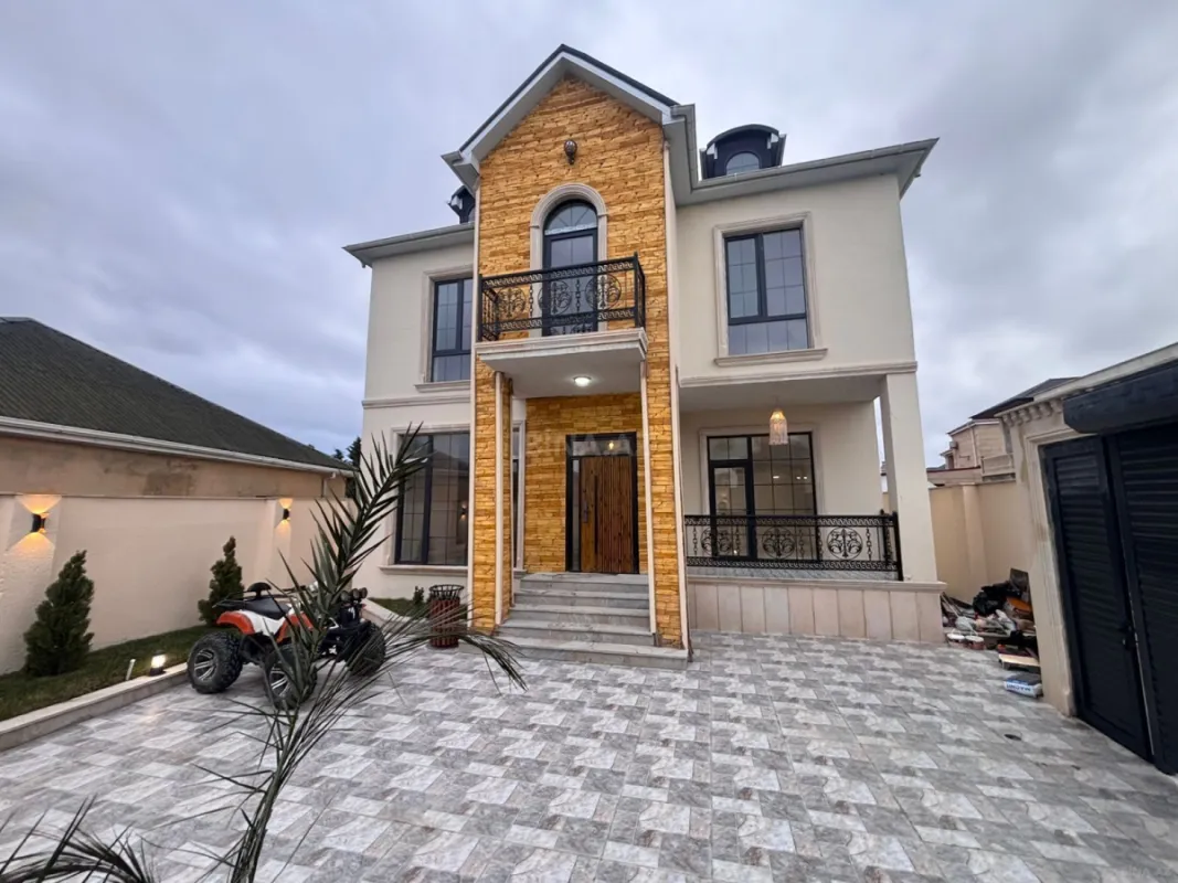 Satılır 4 otaqlı həyət evi 210 m²