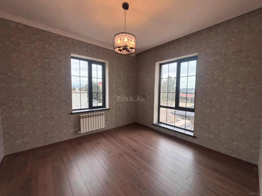 Satılır 4 otaqlı həyət evi 210 m²