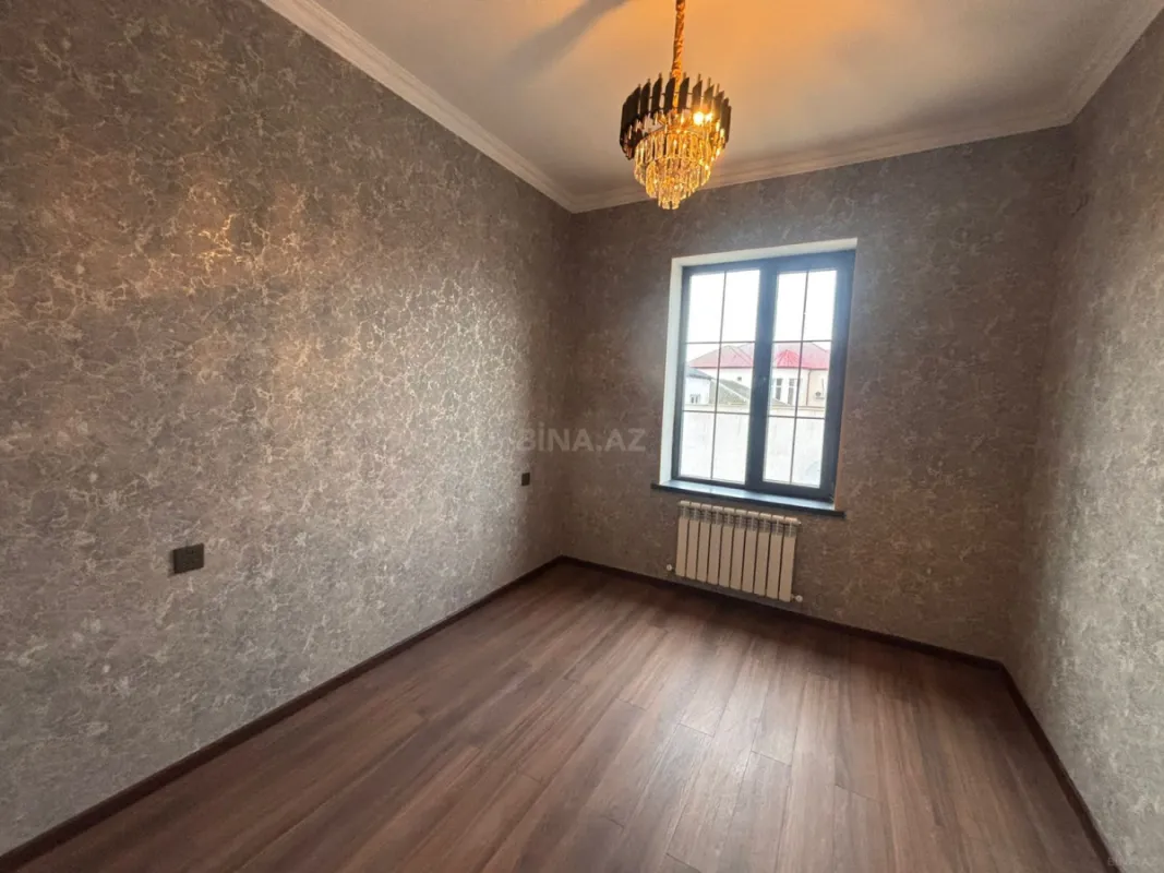 Satılır 4 otaqlı həyət evi 210 m²