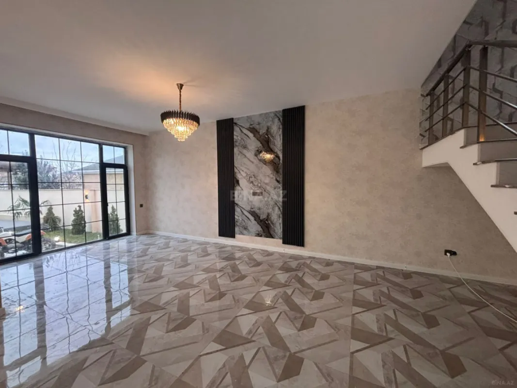 Satılır 4 otaqlı həyət evi 210 m²