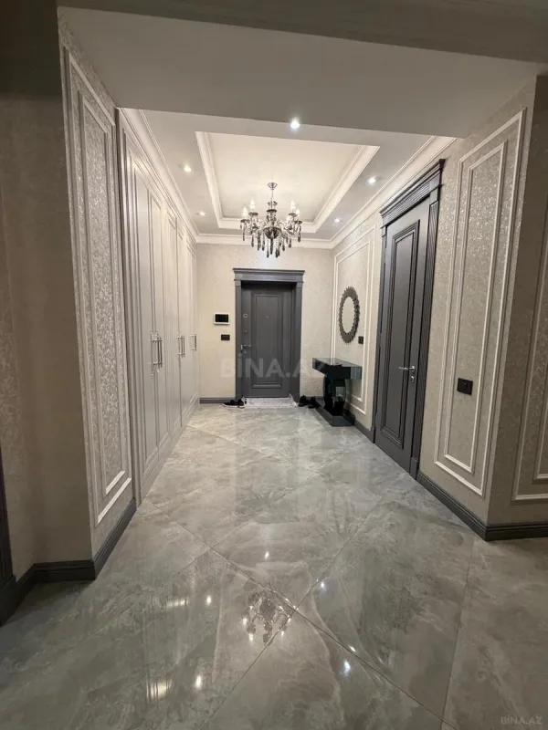 Kirayə verilir 3 otaqlı mənzil 150 m²