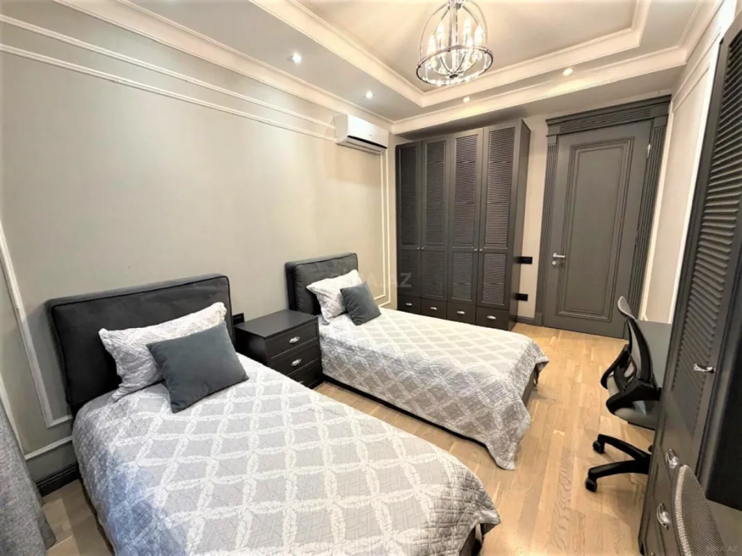 Kirayə verilir 3 otaqlı mənzil 150 m²
