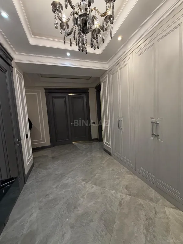 Kirayə verilir 3 otaqlı mənzil 150 m²