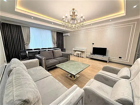 Kirayə verilir 3 otaqlı mənzil 150 m²