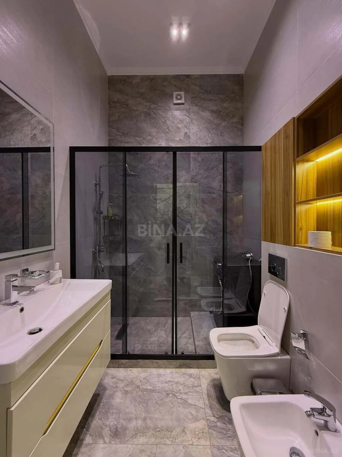 Kirayə verilir 4 otaqlı həyət evi 350 m²