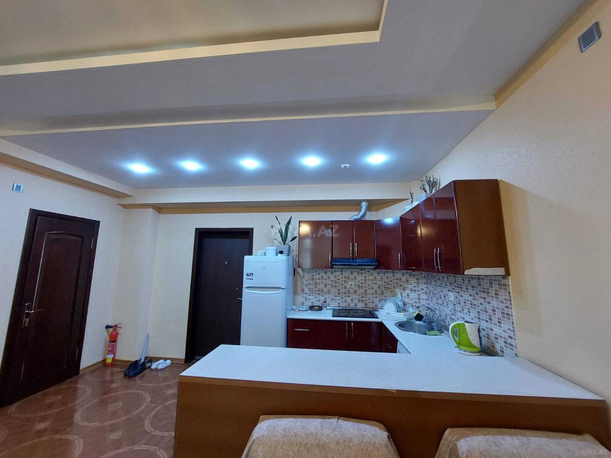 Kirayə verilir 2 otaqlı mənzil 65 m²