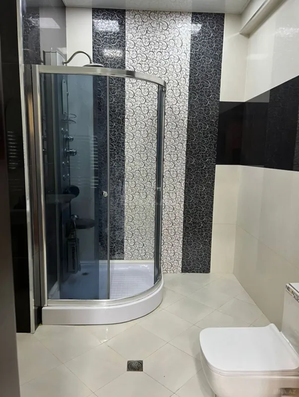 Kirayə verilir 2 otaqlı mənzil 65 m²