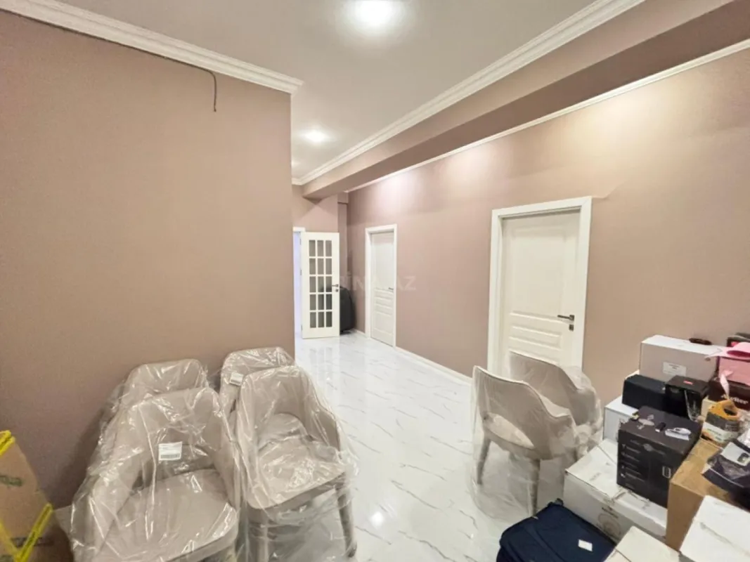 Satılır 3 otaqlı mənzil 120 m²