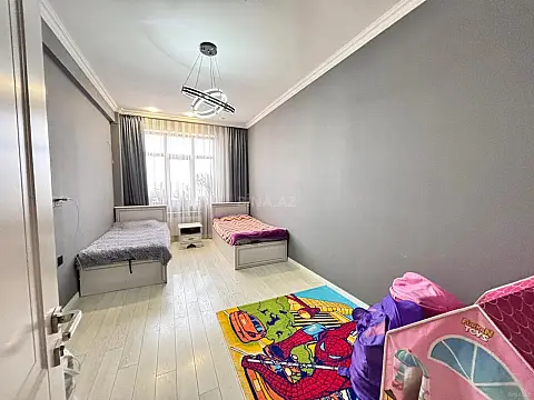 Satılır 3 otaqlı mənzil 120 m²