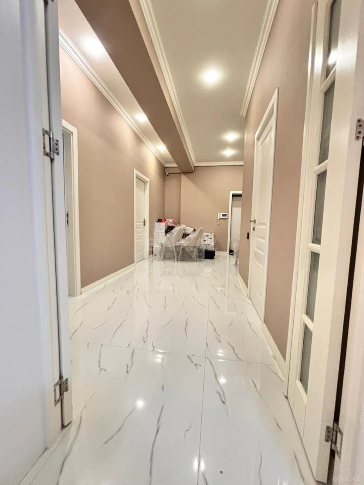 Satılır 3 otaqlı mənzil 120 m²