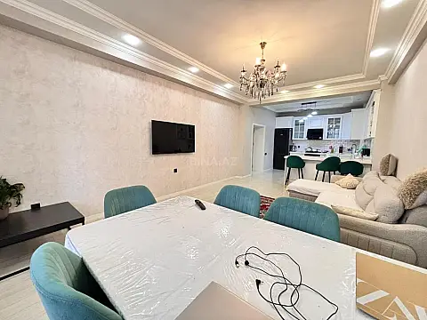 Satılır 3 otaqlı mənzil 120 m²