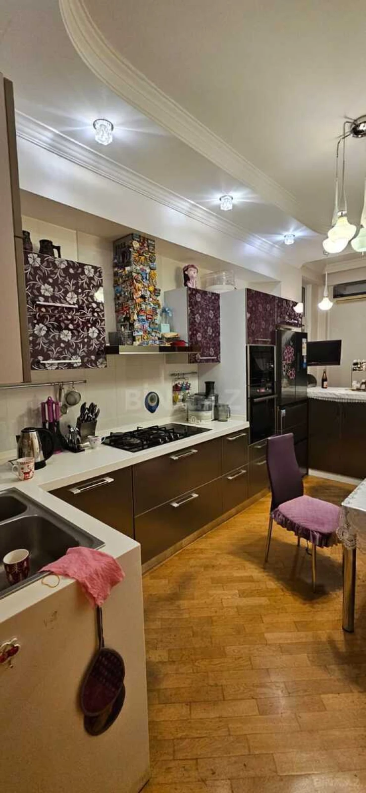 Satılır 3 otaqlı mənzil 118 m²