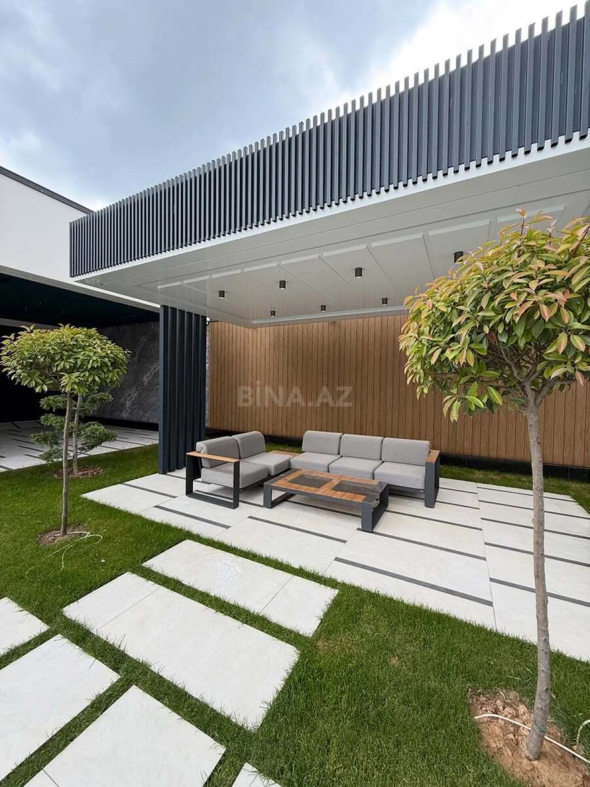 Kirayə verilir 4 otaqlı həyət evi 480 m²
