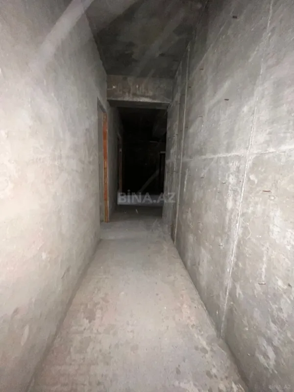 Satılır 4 otaqlı mənzil 150 m²