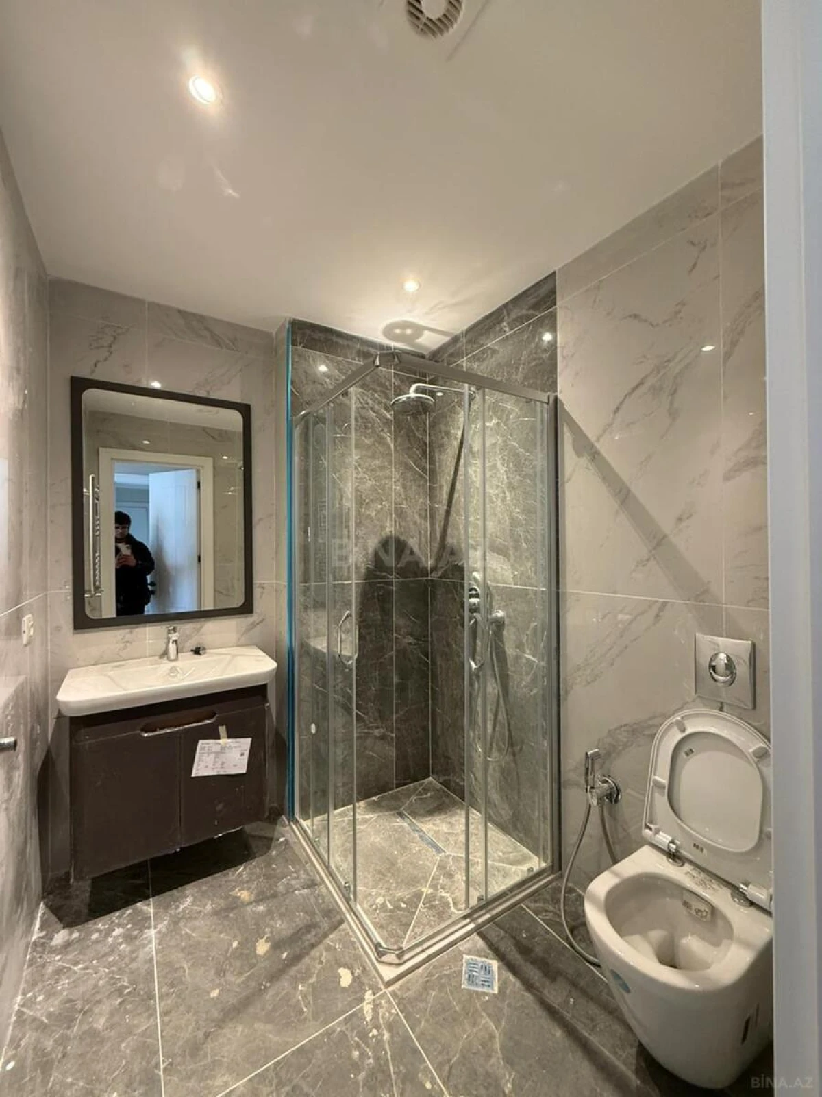 Satılır 3 otaqlı mənzil 72.5 m²