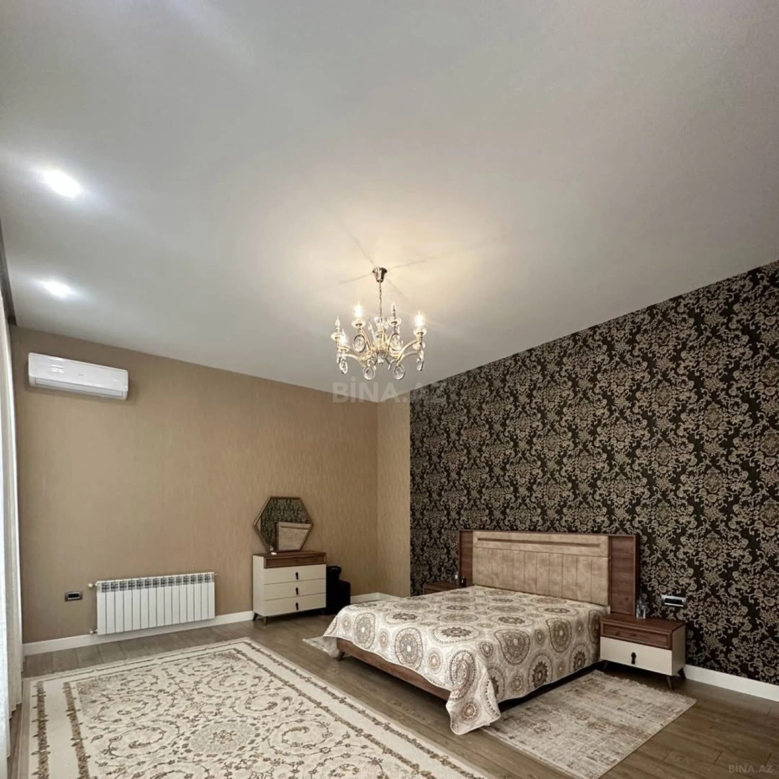Kirayə verilir 8 otaqlı həyət evi 500 m²