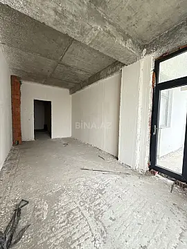 Satılır 3 otaqlı mənzil 121 m²