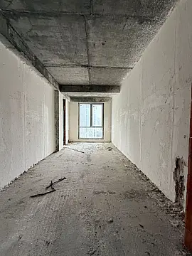 Satılır 3 otaqlı mənzil 121 m²