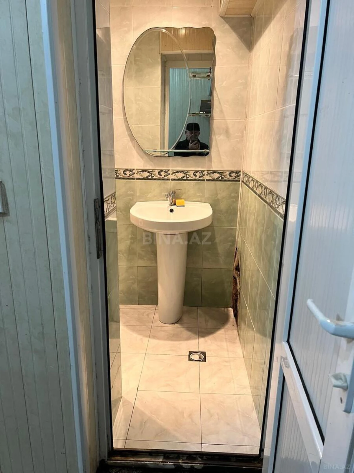 Kirayə verilir obyekt 81 m²